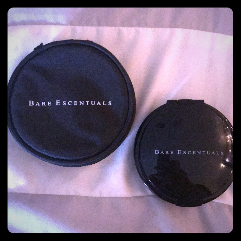 Refillable Makeup Compact by Bare Escentuals